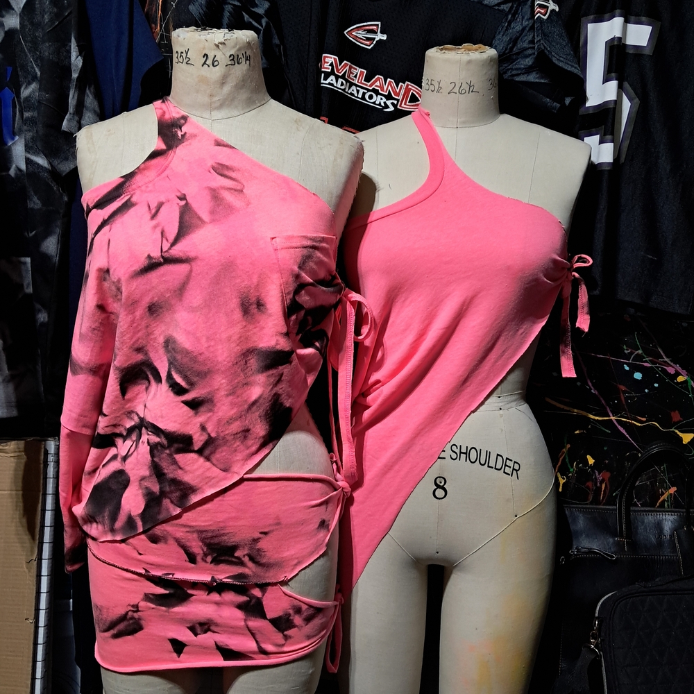 Pink Abstract One-Shoulder Blouse - Picture 4 of 4